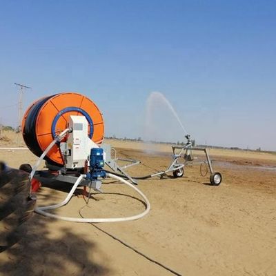Agricultura Máquina de riego con manguera de viajero con bobina de rociado con material plástico