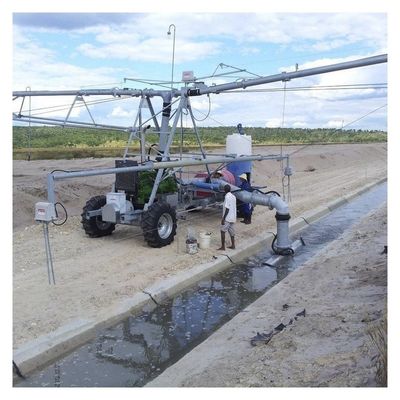 Agricultura Característica del plástico Material fácil Tipo de origen del agua Centro de servicio de cobertura ISO Máquina de riego de vanguardia