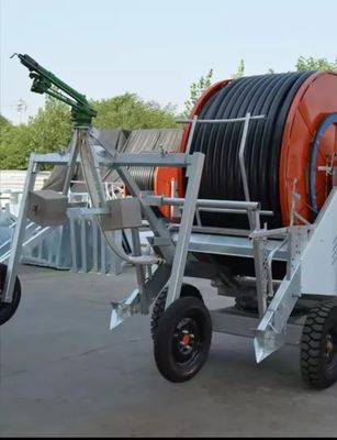Sistema de riego con manguera de bobina de agricultura de rociado ajustable Solución de riego versátil con tecnología avanzada y truss