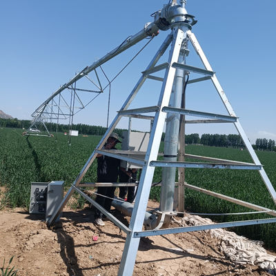 Instalación de riego por pivote de metal de 230 KG por Superior Farm Irrigation Tech La solución para el crecimiento óptimo de los cultivos