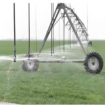 Ahorro energético y alta rigidez Sistema de riego por eje central agrícola para explotaciones agrícolas de 1 a 100 hectáreas Remolque lateral móvil