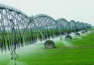 Éxito agrícola a largo plazo con nuestro sistema de pivote central de 30 pulgadas de diámetro Distribución precisa de agua y construcción robusta