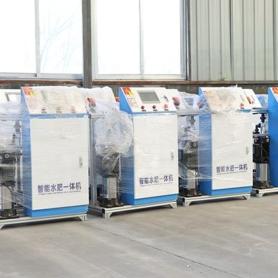 Máquina integrada inteligente de fertilizantes y agua 80 KG Equipo de riego por goteo para riego de huertos agrícolas