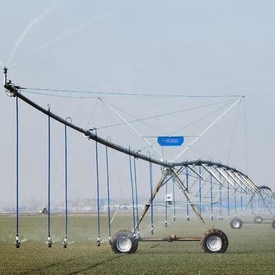 Sistema de riego pivotal para las necesidades y requisitos agrícolas