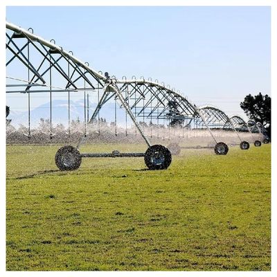 Máquina de riego de rociadores agrícolas metálicos para granjas grandes Centrodirigido solar