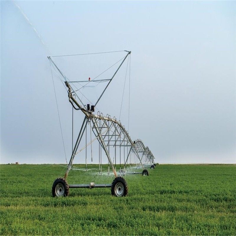 Sistema de riego de la granja con eje central Monitoreo remoto de metal Super pivote Solución de riego agrícola con torre